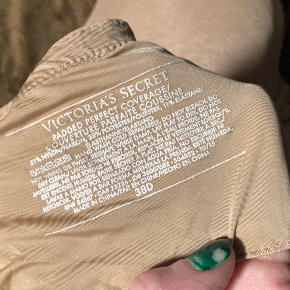 Victoria’s Secret brand, size 38D, padded perfect coverage, neutral and comfy - Picture 3 of 3